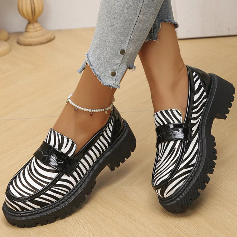 Mocasines a Rayas de Cebra con Plataforma | Punta Redonda | Talla Grande