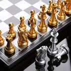 Ajedrez Dorado Plateado | Set Plástico Elegante | Juego Familiar