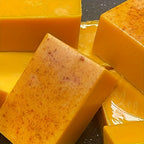 4-Pack Turmeric & Kojic Acid Soap Set, 100g Each, Deep Cleansing & Moisturizing, Natural Handmade Bar for Light Beige & Hair Care, Alcohol-Free, Body Use, Includes Bathroom Soap Dish & Loofah