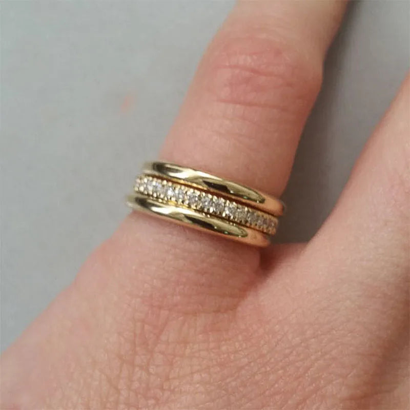 Huitan 2020 nuevo anillo de boda de moda para mujer Micro pavimentado Cubiz Zircon anillos de dedo accesorios de joyería de compromiso femenino