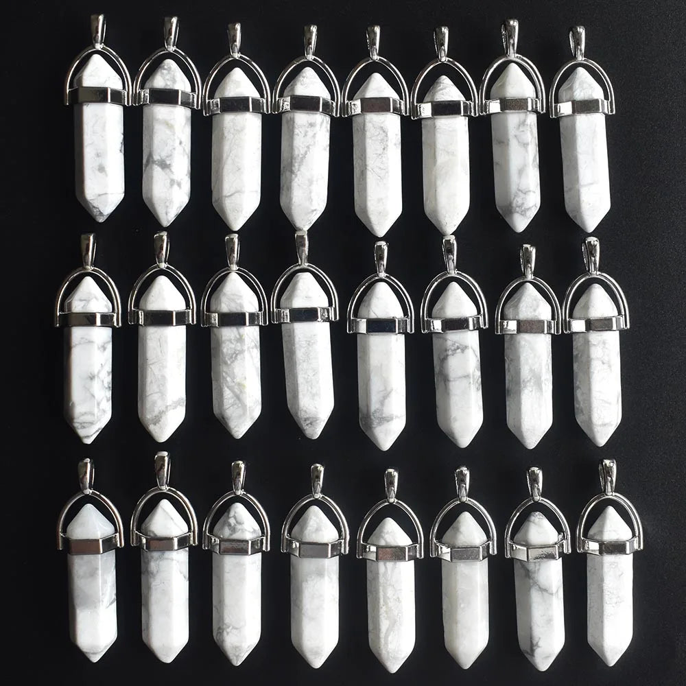Venta al por mayor, 24 unids/lote, calidad de moda, surtido de piedra natural, dijes de pilar mezclados, colgantes y collares de chakra para hacer gratis