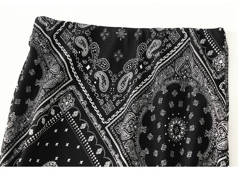 Falda Vintage de Satén | Estampado Floral Elegante
