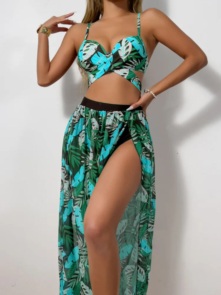 Bikini Sexy con Falda Larga de Malla - Conjunto de 3 Piezas para Playa