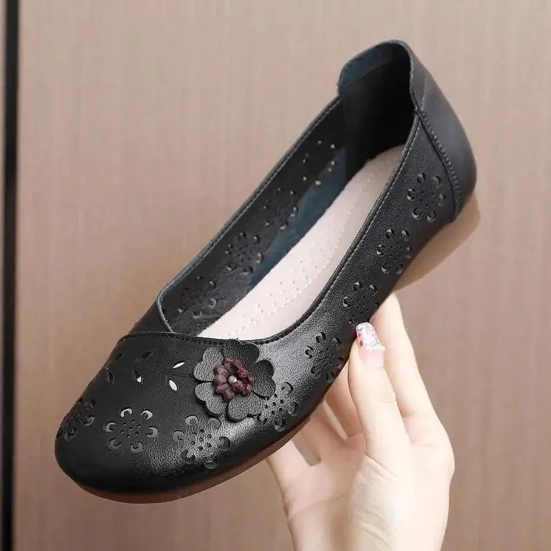 Mocasines de Cuero con Diseño Floral | Recortes Blancos | Planos | Informales