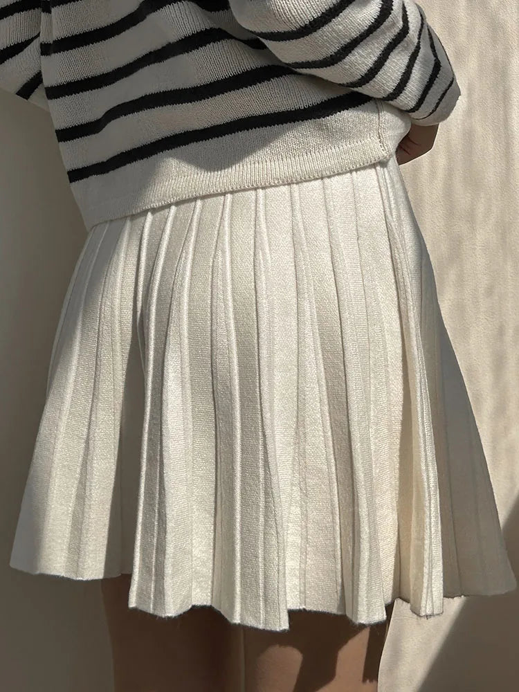 Minifalda Plisada de Punto | Cintura Alta | Estilo Coreano