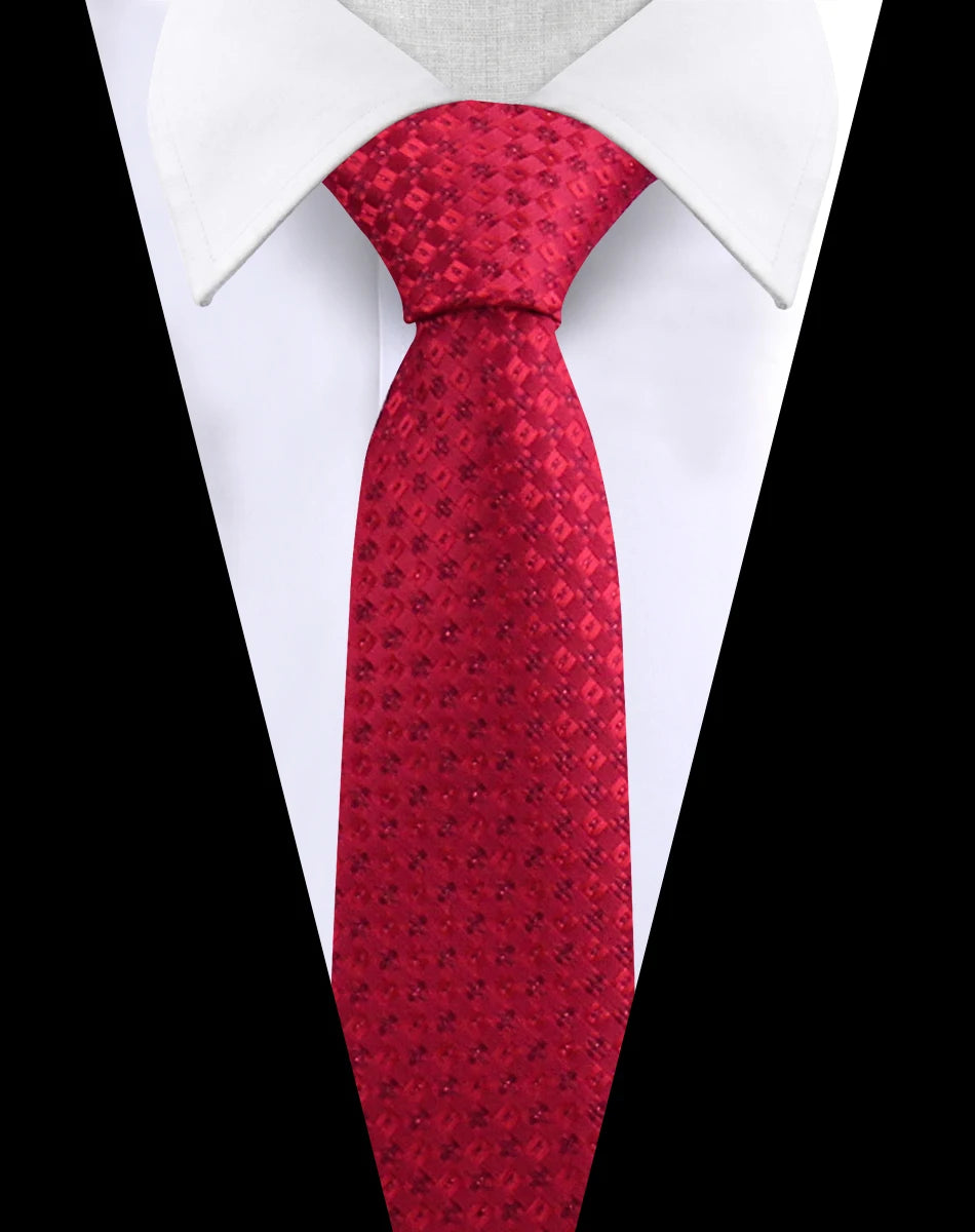 Diseño Exclusivo: Corbata de Lujo con un Estilo Vibrante y Sofisticado