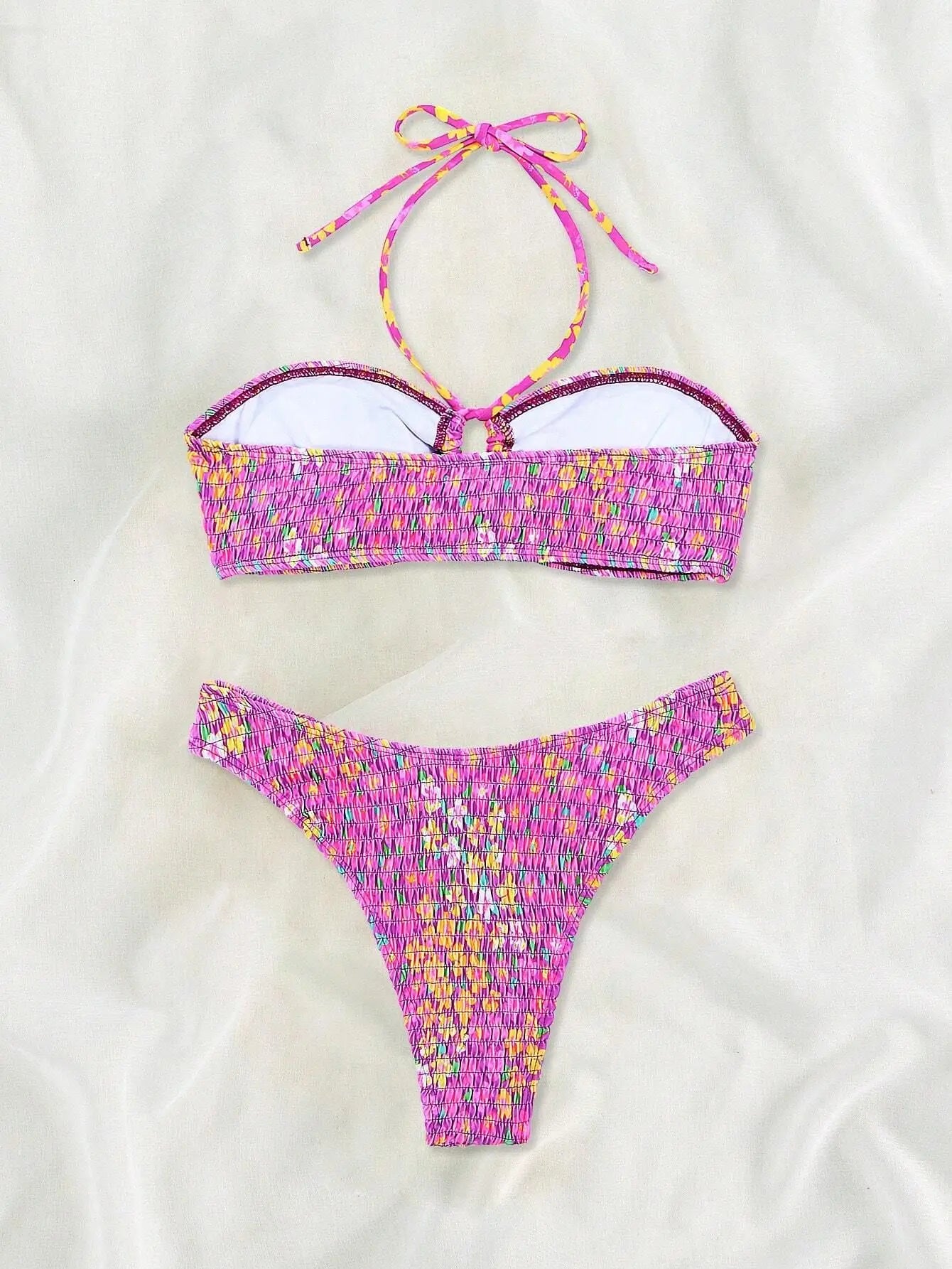 Bikini con Estampado Floral, Halter Ahumado y Parte Inferior de Tiro Alto