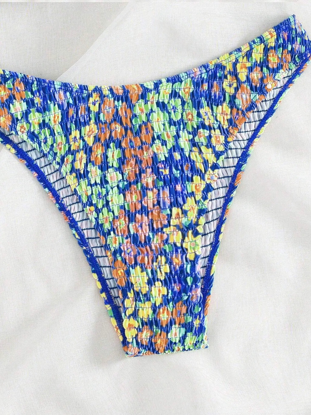 Bikini con Estampado Floral, Halter Ahumado y Parte Inferior de Tiro Alto