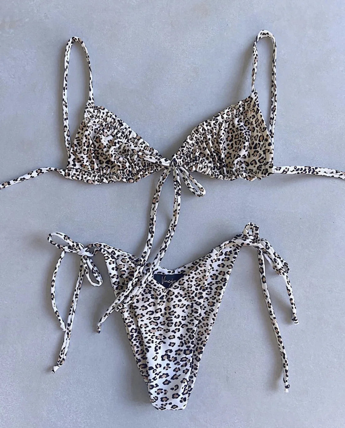 Bikini Sexy de Cintura Alta y Color Sólido - Traje de Baño de Verano 2025