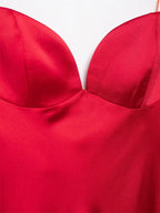 Vestido Rojo Satinado | Cuello en V y Cremallera Trasera | Tropical 2025