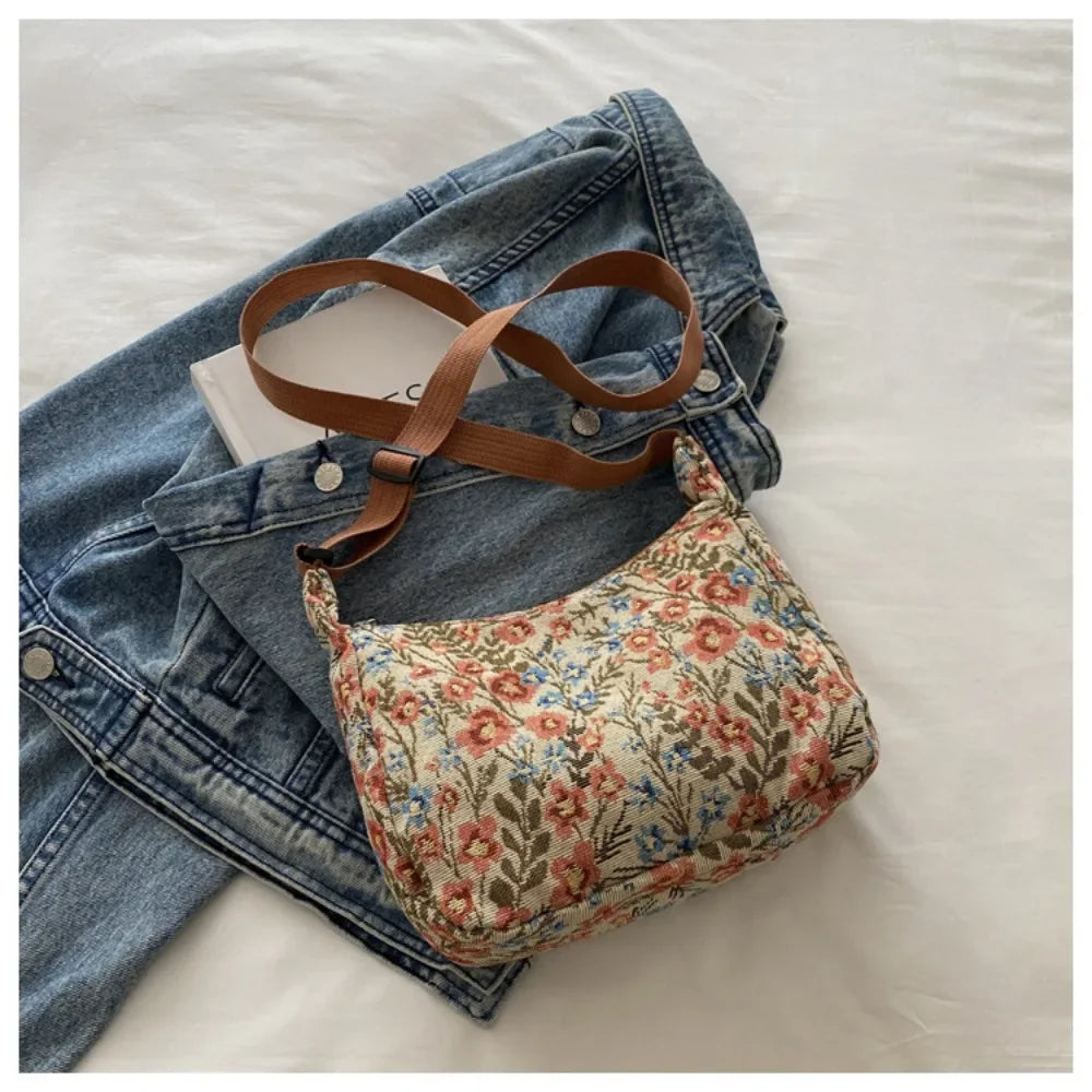 Bolso Bandolera Vintage Media Luna con Estampado Floral y Textura para Mujer