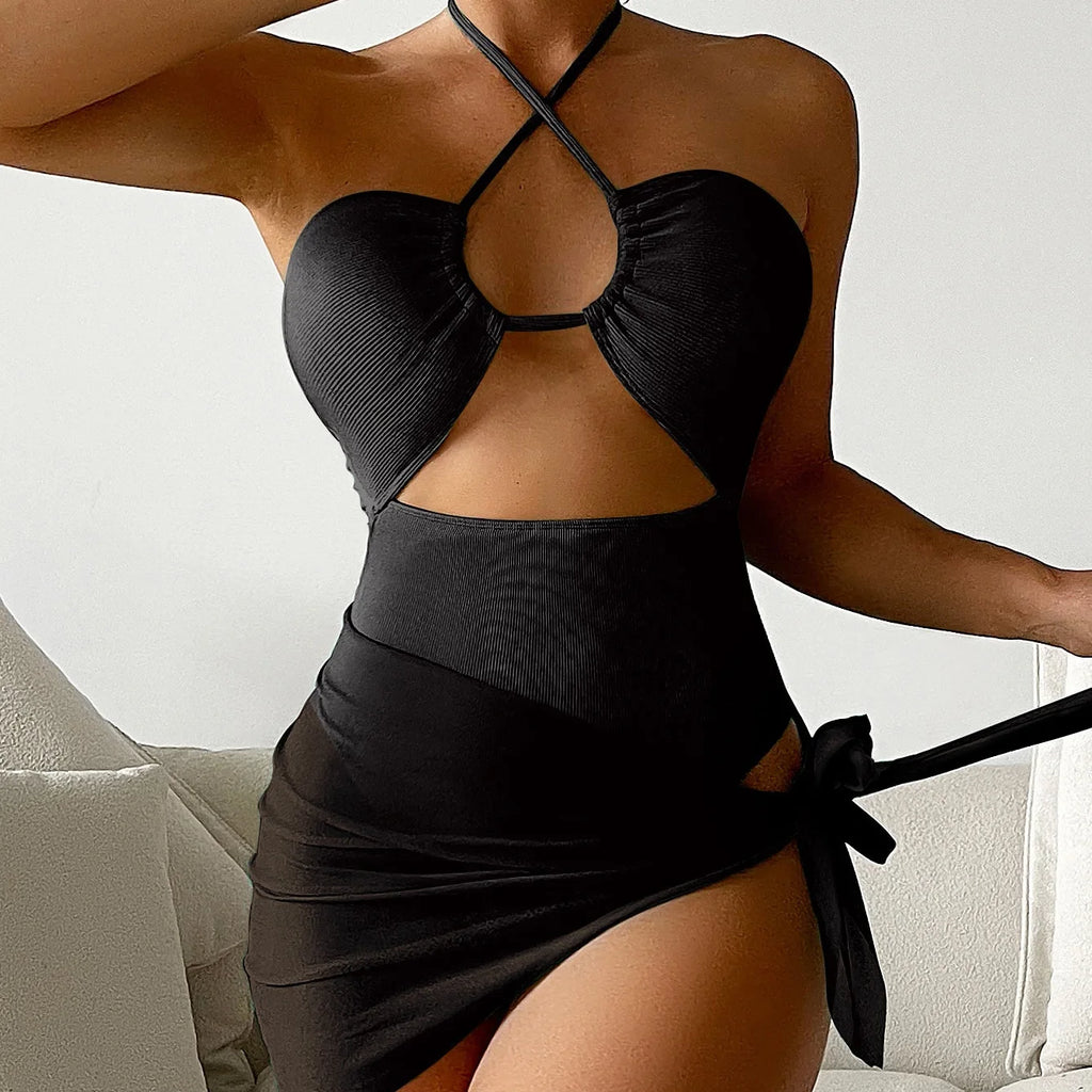 Bañador de Una Pieza Halter Recortado con Falda - Estilo Sexy y Monocromático