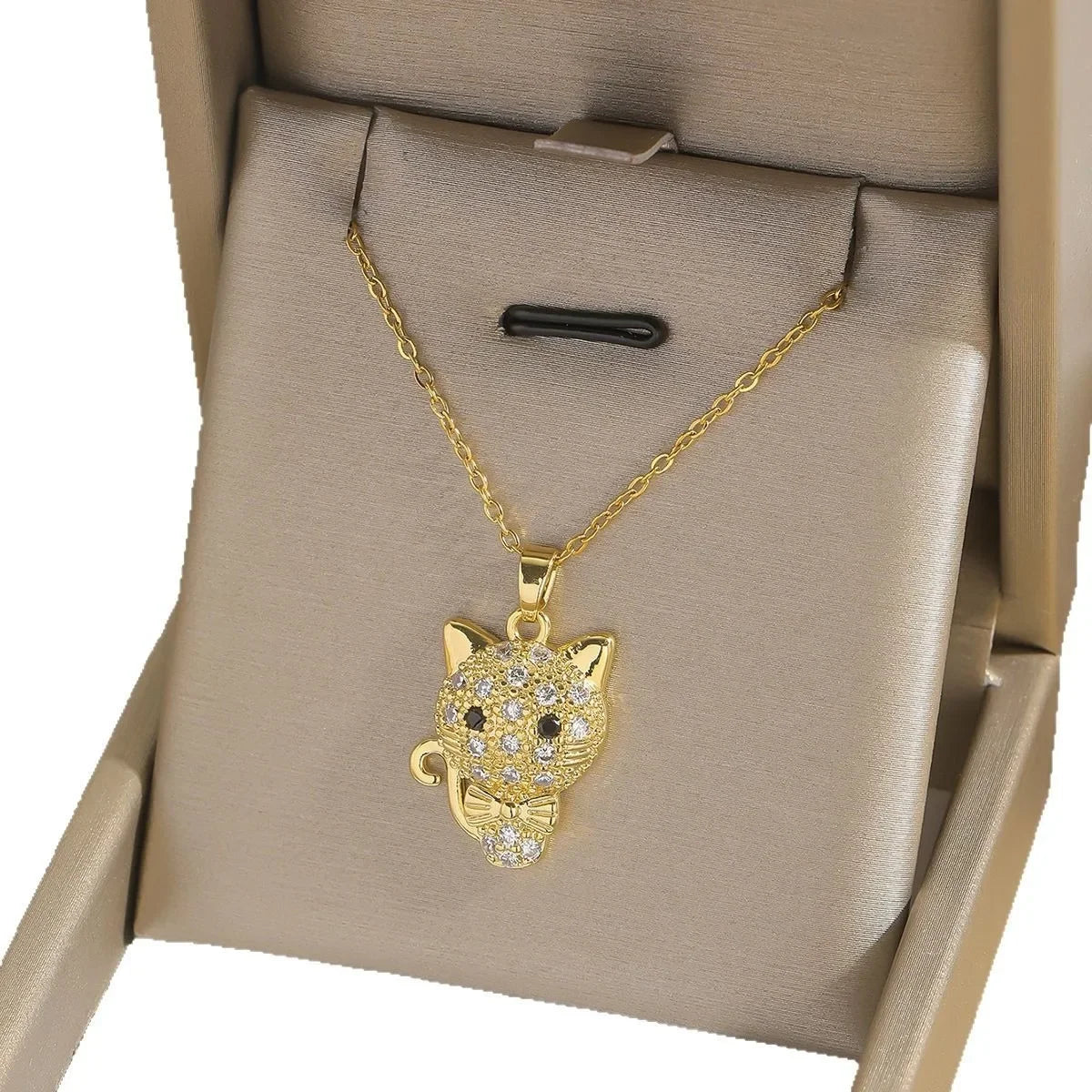 Sanrio lindo Hello Kitty collares con colgante de circón para mujeres niñas encantador gato de dibujos animados gatito cadena de acero inoxidable regalos de joyería