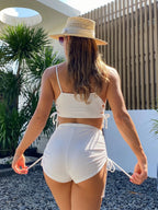 Bikini de Verano Monocromático en Blanco o Negro con Cordones