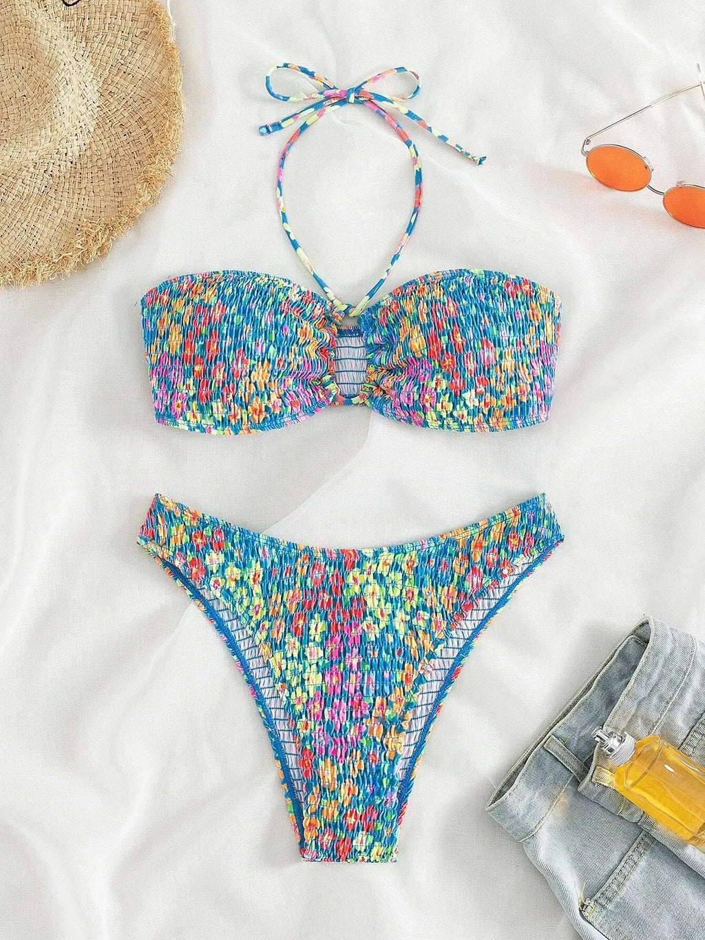 Bikini con Estampado Floral, Halter Ahumado y Parte Inferior de Tiro Alto