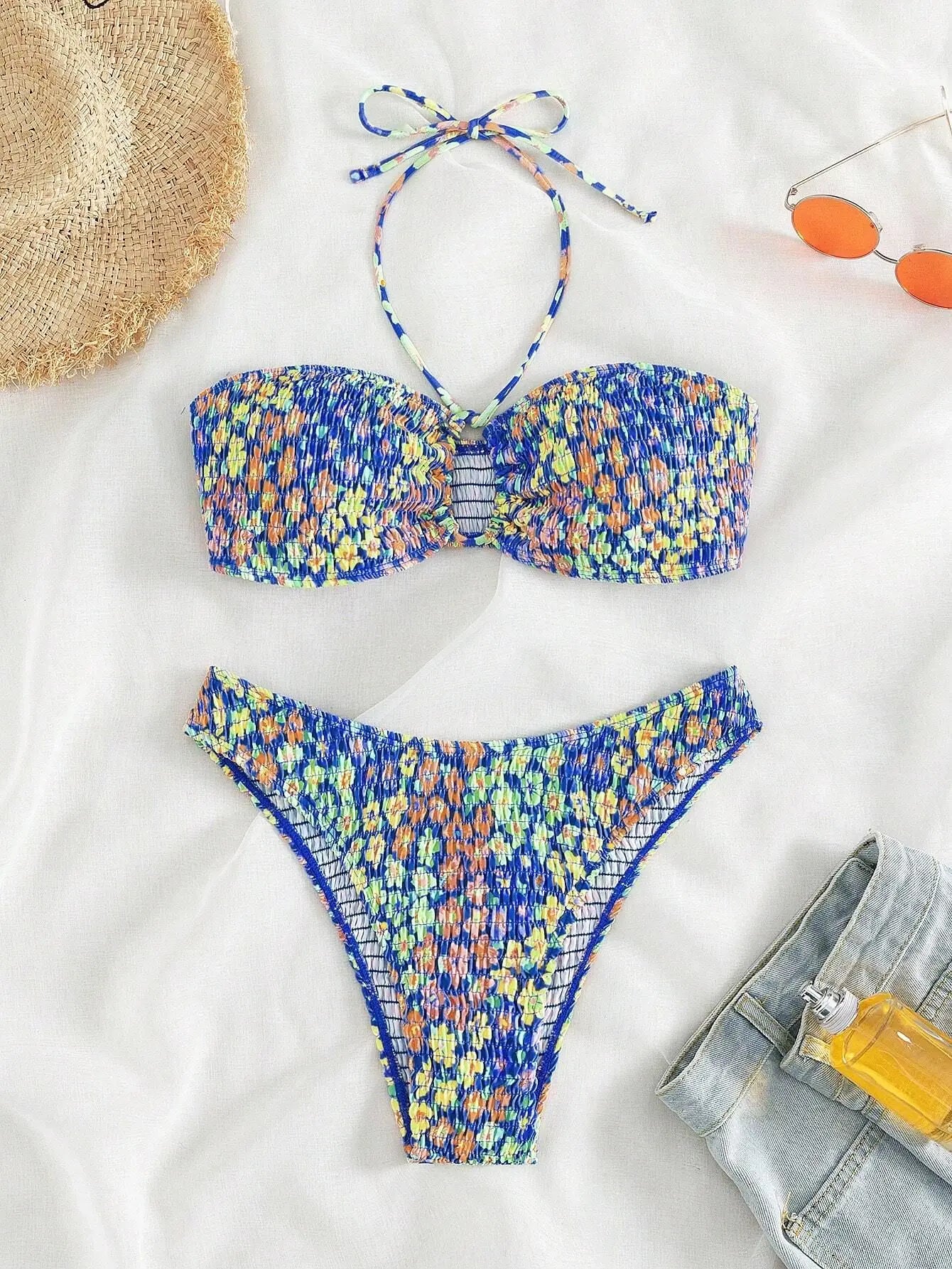 Bikini con Estampado Floral, Halter Ahumado y Parte Inferior de Tiro Alto