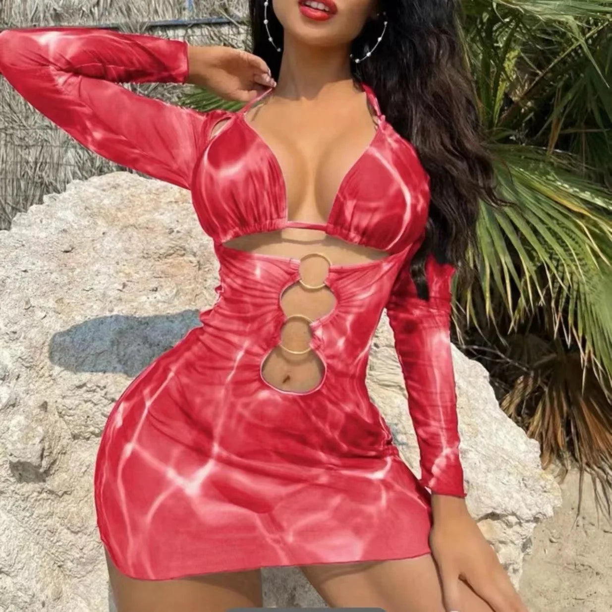 Conjunto de Tres Piezas - Bikini y Cover Up para la Arena