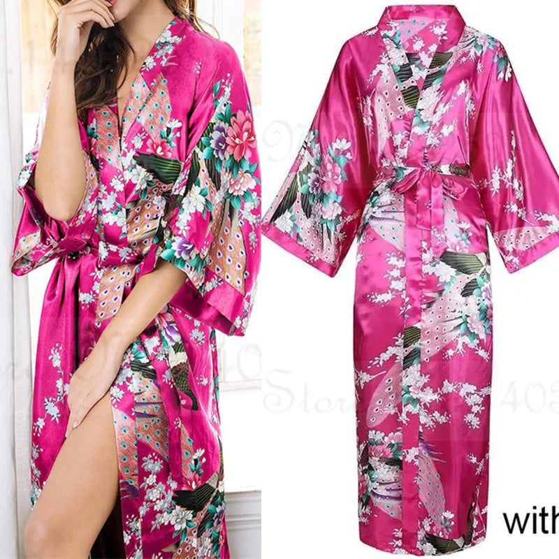 Bata Kimono Pavo Real y Flores | Talla Grande | Tico Trendy
