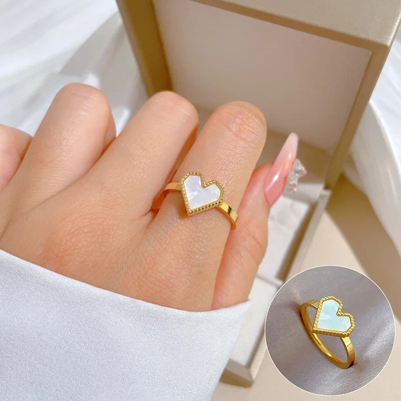 Anillos simples de corazón de amor de concha de acero inoxidable para mujeres y niñas, anillos de concha blanca y negra, regalos de joyería para amigos
