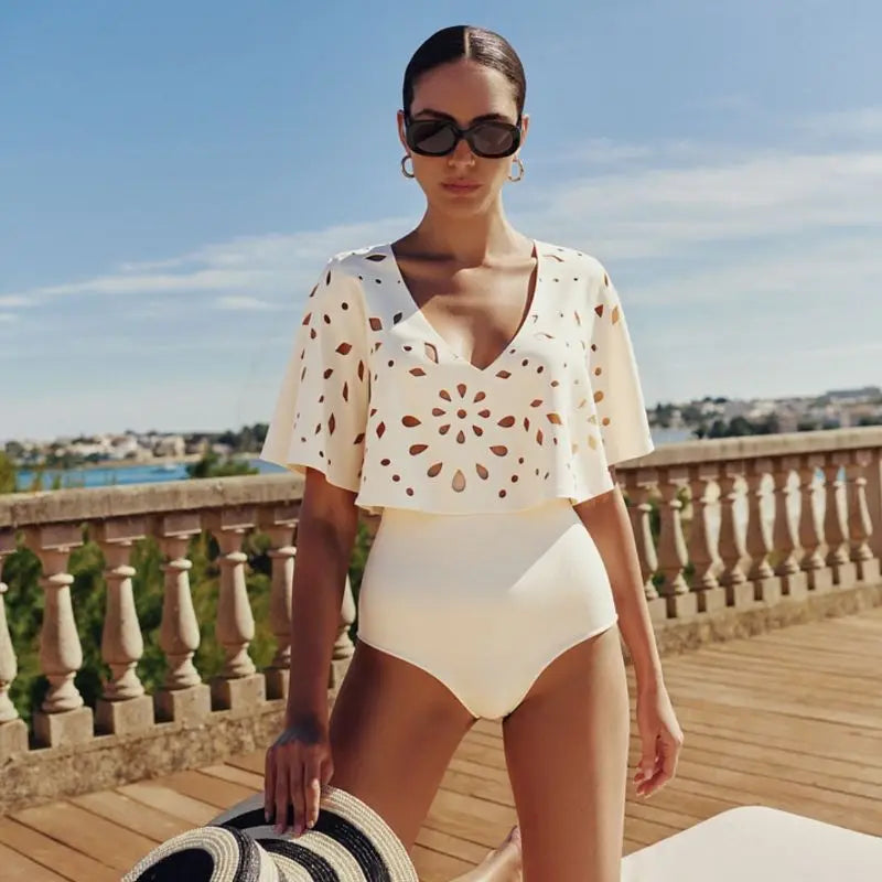 Traje de Baño de Lujo con Corte Láser - Diseño Exclusivo para la Playa