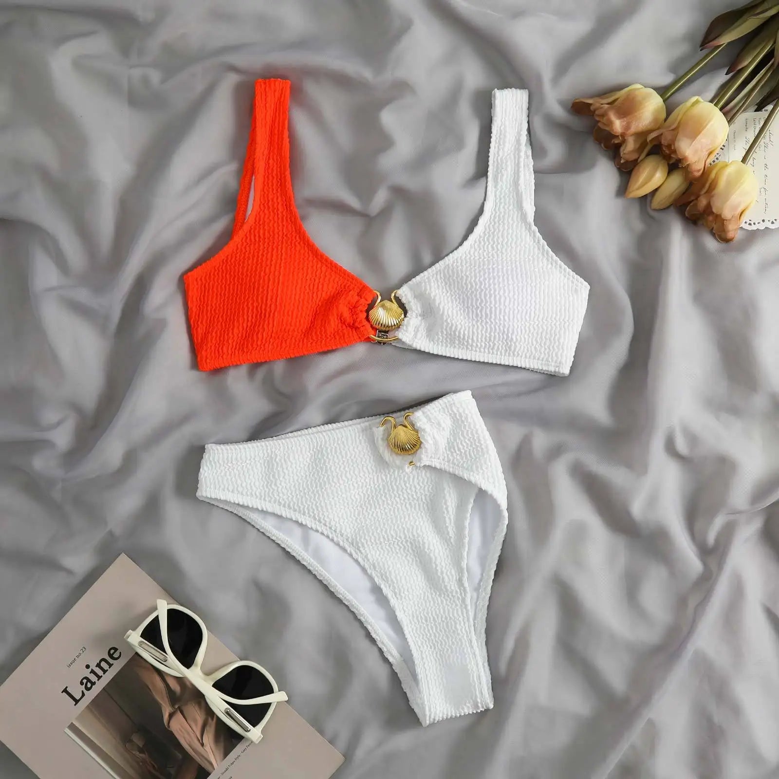 Bikini de Dos Piezas con Concha - Top Sexy para Playas de Guanacaste