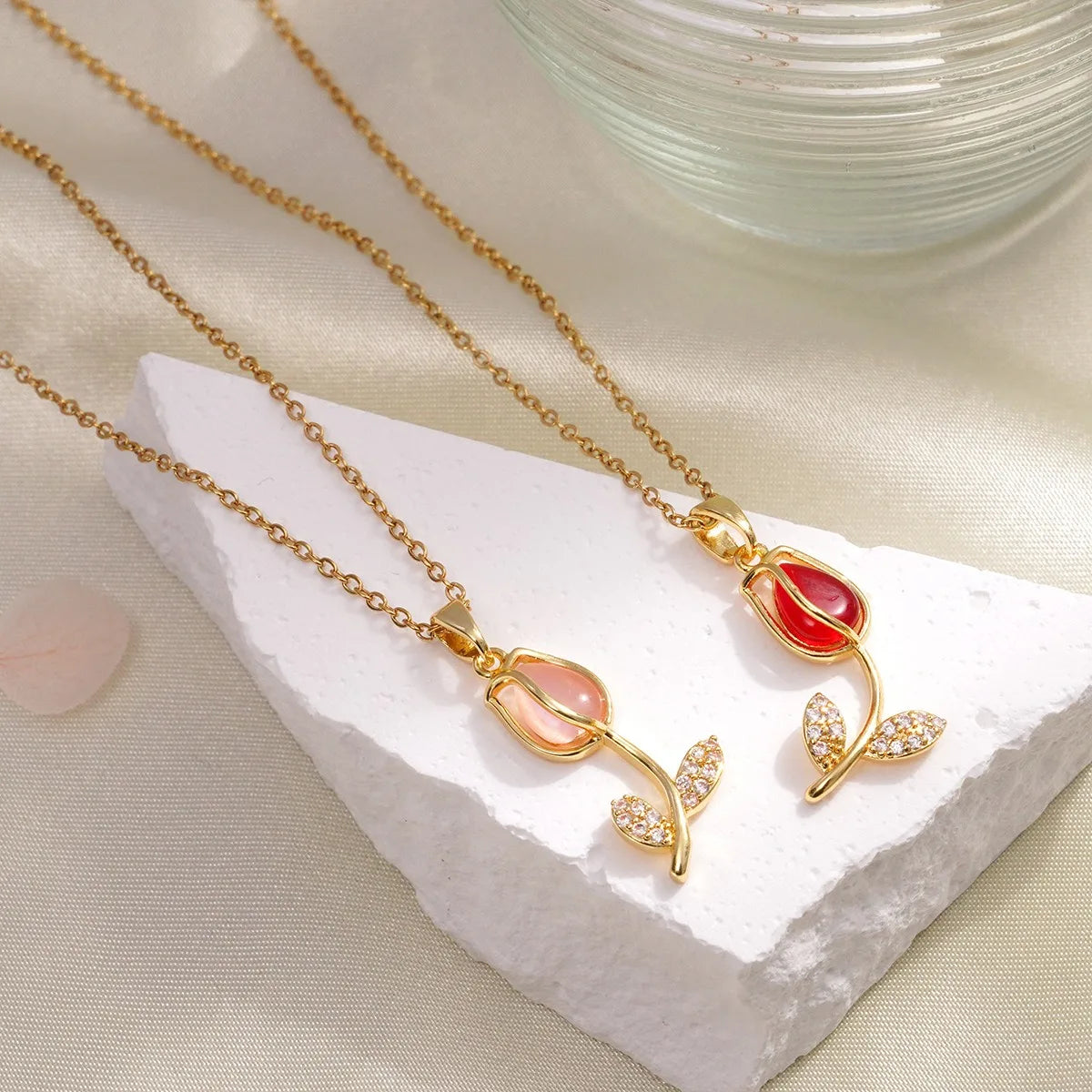 Collares románticos con colgante de flor de tulipán y circonita de piedra lunar para mujeres y niñas, cadena de acero inoxidable de Color dorado, accesorio de joyería, regalo