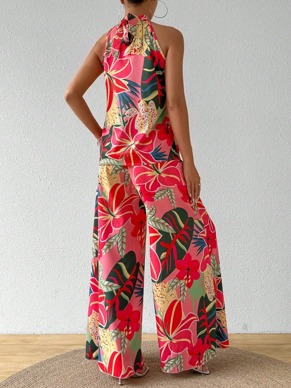 Conjuntos de señora para mujer Halter rosa sin espalda Floral sin plantas conjuntos cortos conjunto de dos piezas para mujer más vendido