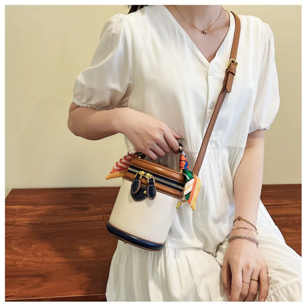 Exquisito bolso tipo cubo de cuero PU para mujer, nuevo cilindro, bolso de mano portátil, bolso de hombro tipo bandolera de gran capacidad para compras de viaje