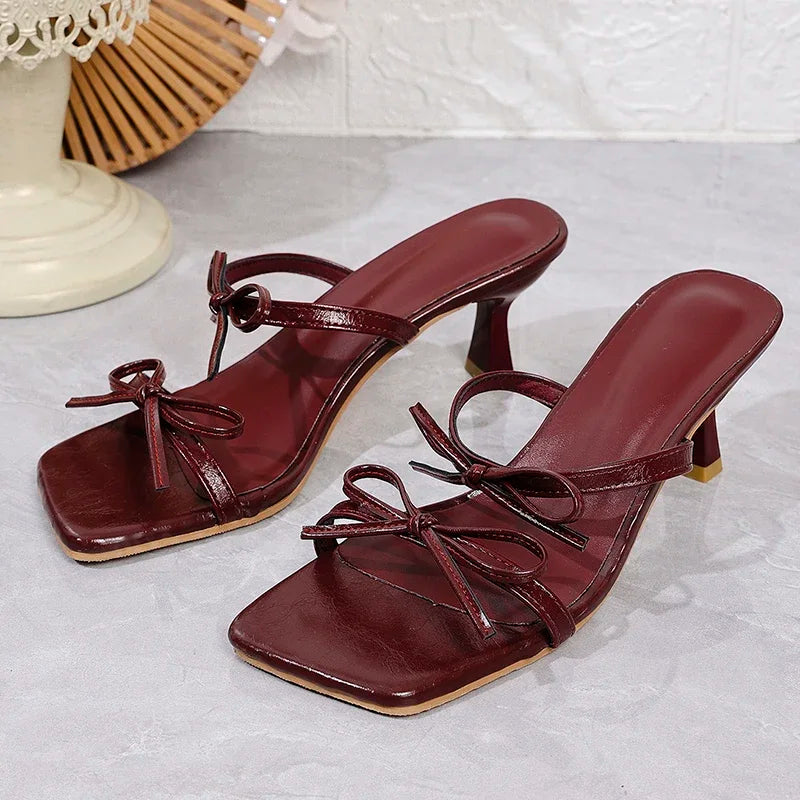 Sandalias Mula Tacón Fino Alto Lazo Decorativo | Punta Cuadrada Elegante Moda