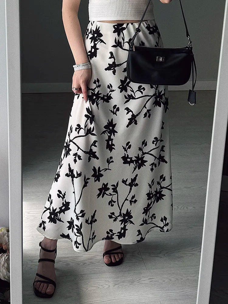 Falda Vintage de Satén | Estampado Floral Elegante