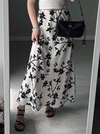 Falda Vintage de Satén | Estampado Floral Elegante