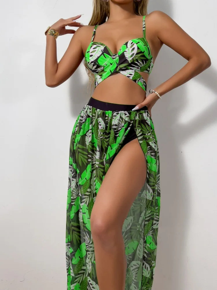 Bikini Sexy con Falda Larga de Malla - Conjunto de 3 Piezas para Playa