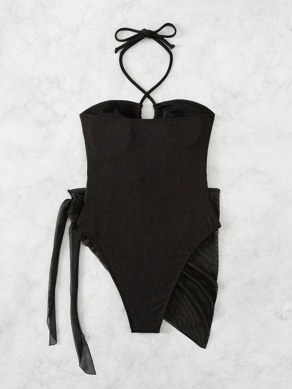 Bañador de Una Pieza Halter Recortado con Falda - Estilo Sexy y Monocromático