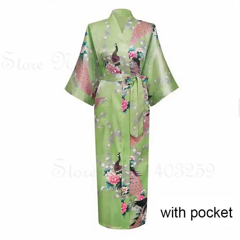 Bata Kimono Pavo Real y Flores | Talla Grande | Tico Trendy