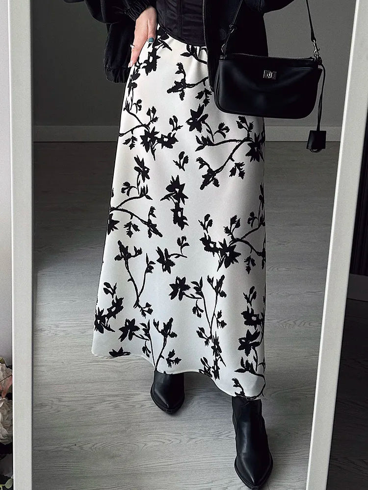 Falda Vintage de Satén | Estampado Floral Elegante
