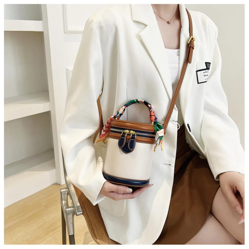Exquisito bolso tipo cubo de cuero PU para mujer, nuevo cilindro, bolso de mano portátil, bolso de hombro tipo bandolera de gran capacidad para compras de viaje