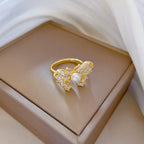 Anillo de mariposa de circón y perla de imitación de lujo ostentoso para mujer, anillo de cobre abierto ajustable de Color dorado, regalos de joyería para fiesta y boda