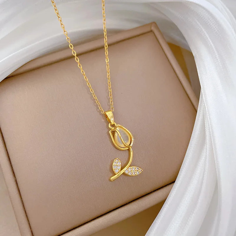 Collar Vintage Mujer ∣ Piedra Lunar Tulipán ∣ Acero Inoxidable Elegante