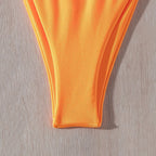 Bikini Triángulo con Tirantes Plegables y V Profundo - Sexy