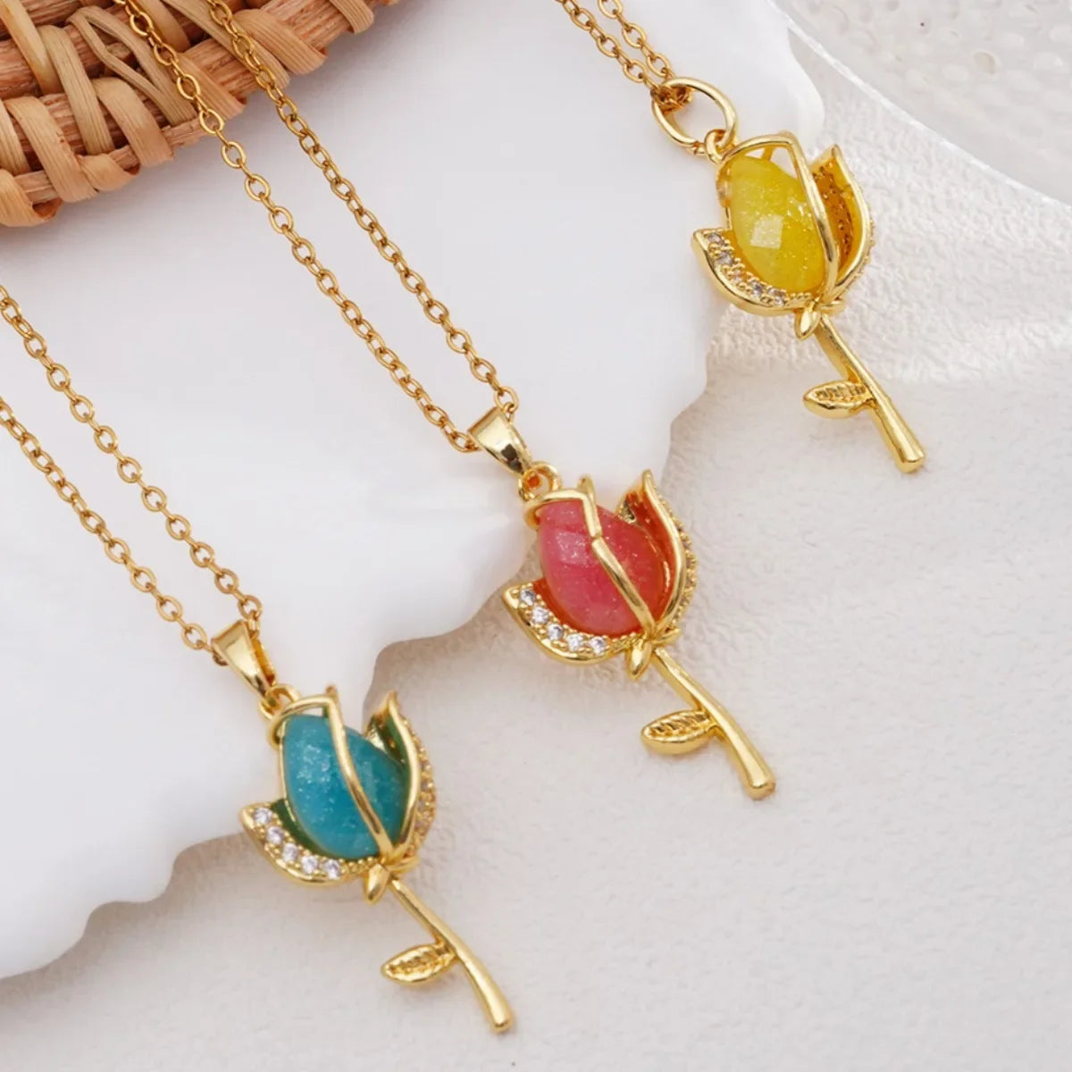 Cadena de acero inoxidable elegante colorido cristal circón tulipán flor colgante collares para mujeres niñas Color oro joyería de moda