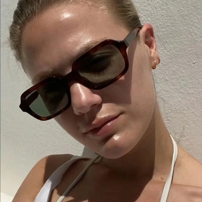 Gafas Sol Cuadradas Unisex Montura Pequeña Retro | A La Moda Popular UV400 Diseño