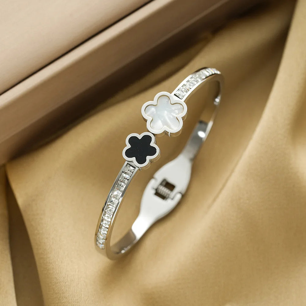 Brazaletes de flores de concha de moda de acero inoxidable para mujer, pulseras de circón brillantes a la moda, accesorios de mano, regalos para amigos