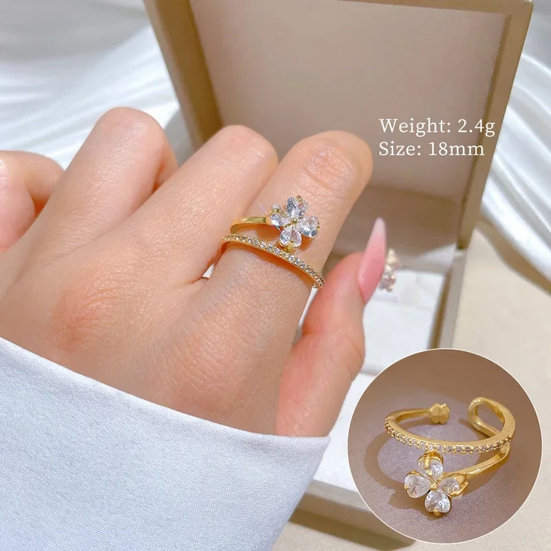 Anillos de cobre abiertos ajustables de trébol de circón brillante de lujo para mujeres y niñas, accesorios de anillo de dedo de la suerte de Color dorado, regalos