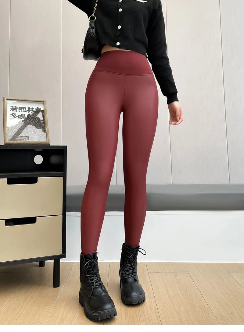 Leggings Cuero PU Polar Otoño Invierno | Empalmado Ajustado Sexy Rojo | Alta Elasticidad Cálida | Ticotrendy