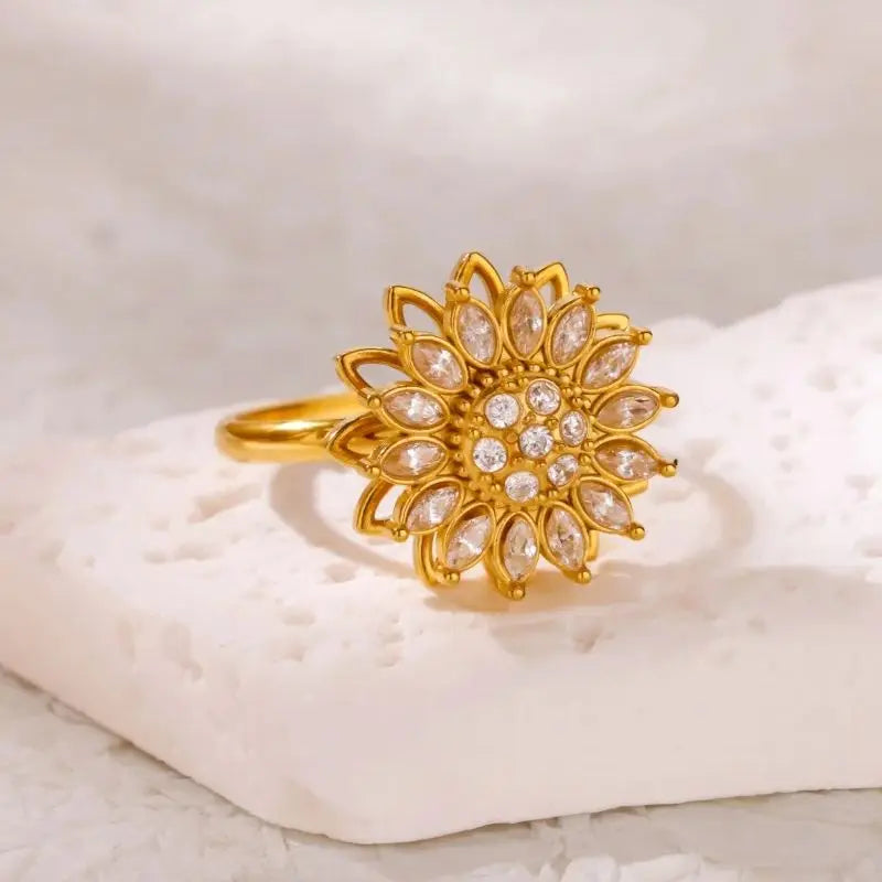 Anillo Ticotrendy Giratorio | Flor de Loto Zirconia | Acero Inox Oro | Joyería Moda 2025