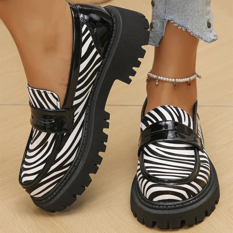 Mocasines a Rayas de Cebra con Plataforma | Punta Redonda | Talla Grande