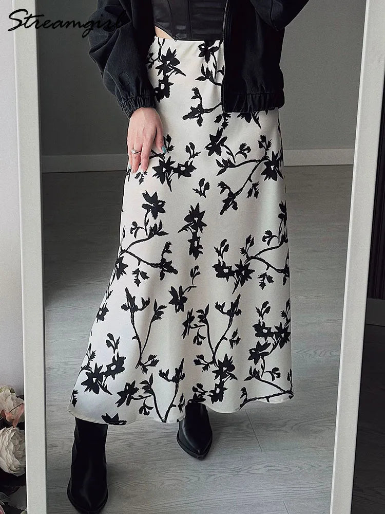 Falda Vintage de Satén | Estampado Floral Elegante