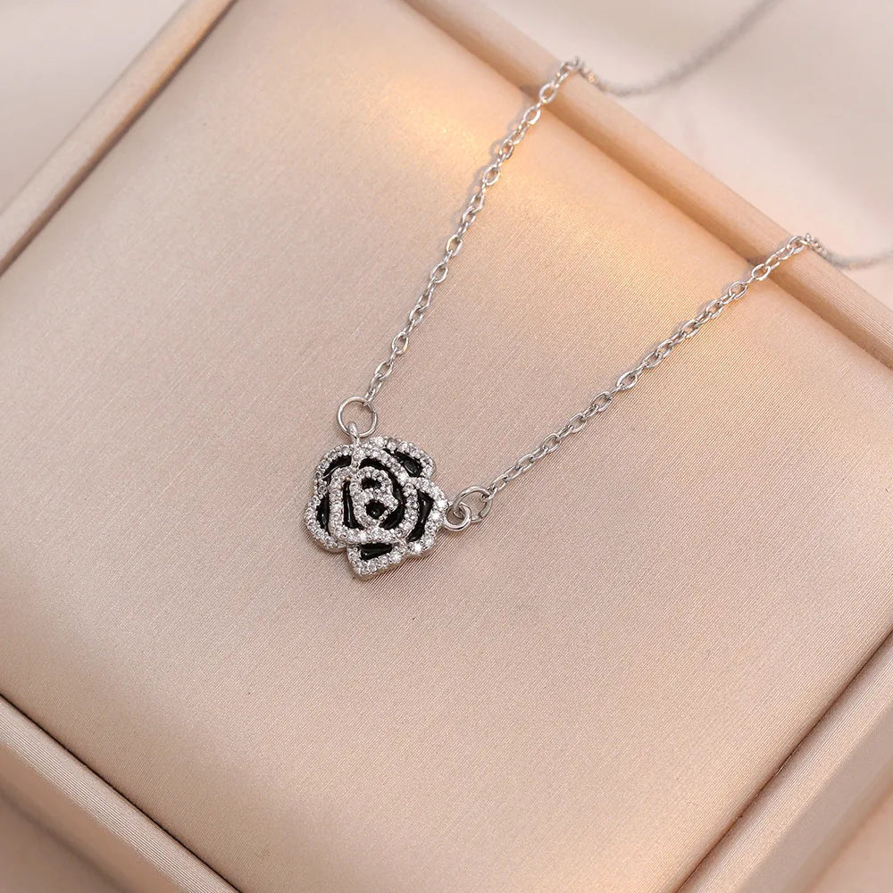 Cadena de acero inoxidable Vintage flor de Camelia negra con colgante de circón collares para mujeres niñas elegante gargantilla dulce joyería