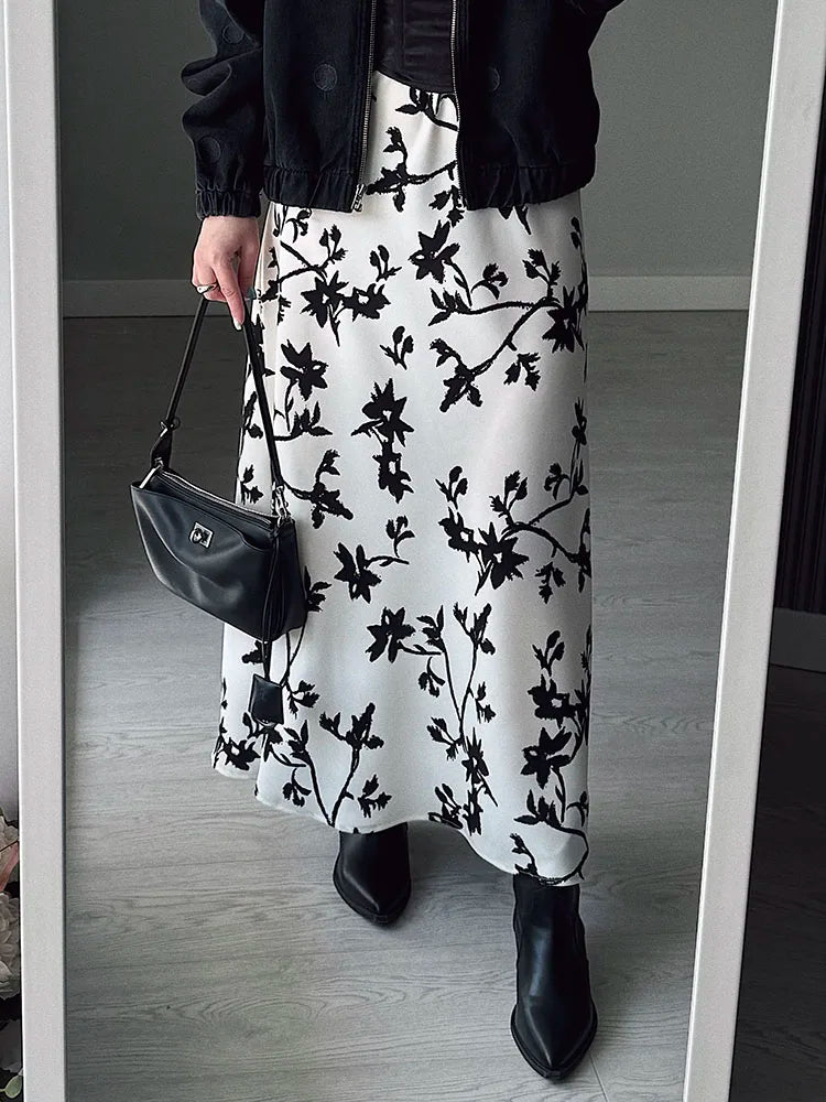 Falda Vintage de Satén | Estampado Floral Elegante