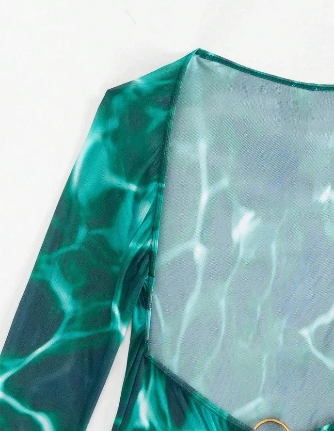 Conjunto de Tres Piezas - Bikini y Cover Up para la Arena